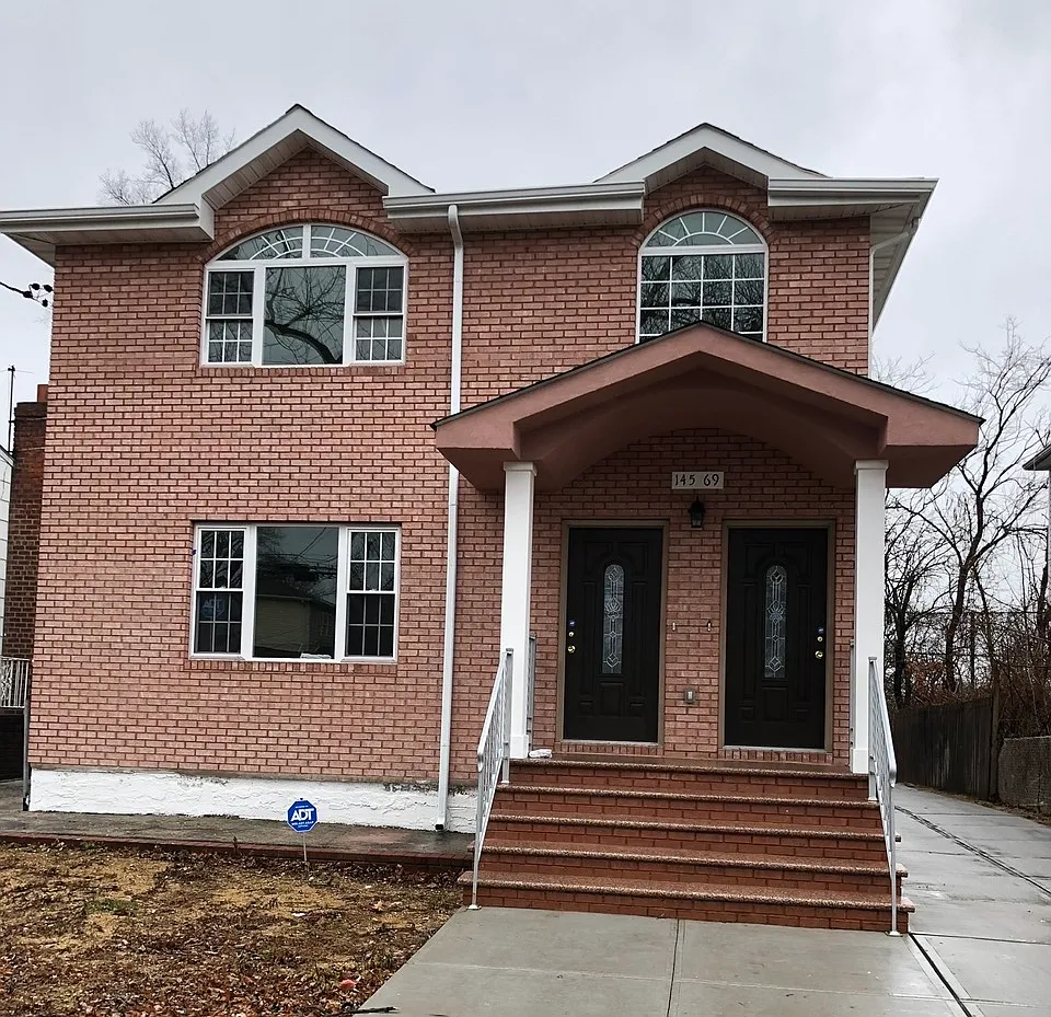 4 bed, $4,500 — Photo 1