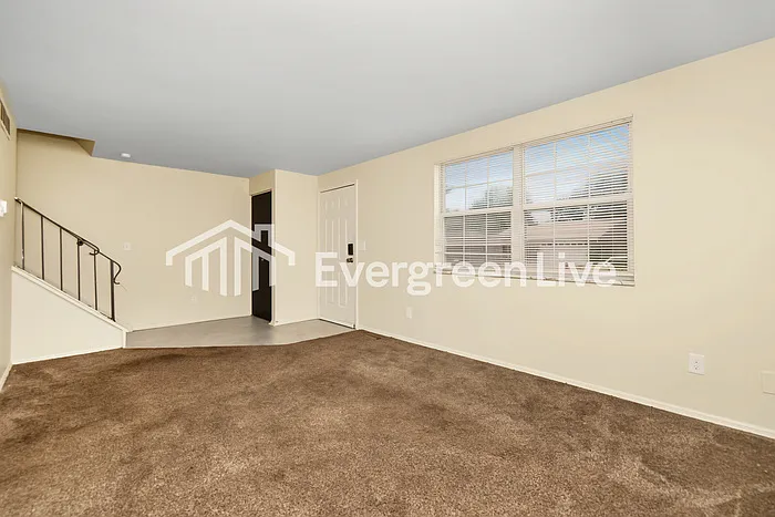 8346 Eagle Pass Dr — Photo 3