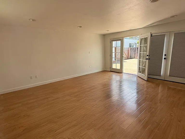 252 Chestnut Ave — Photo 14