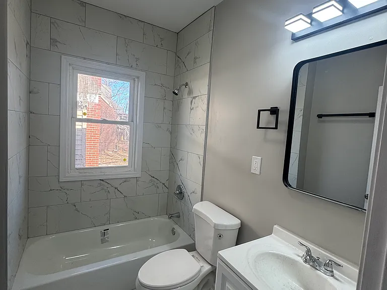 Main floor full bath