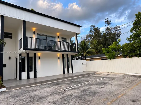 3301 NW 13th Ter, Miami, FL 33125