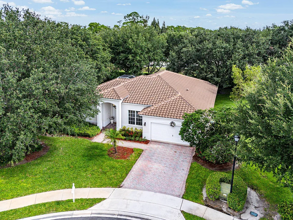 4378 Danielson Dr