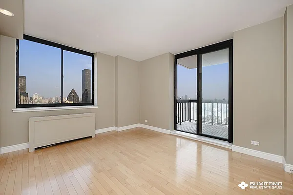 Rented by Sumitomo Real Estate Sales | media 4