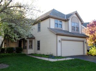 2094 Brookside Ln, Aurora, IL 60502