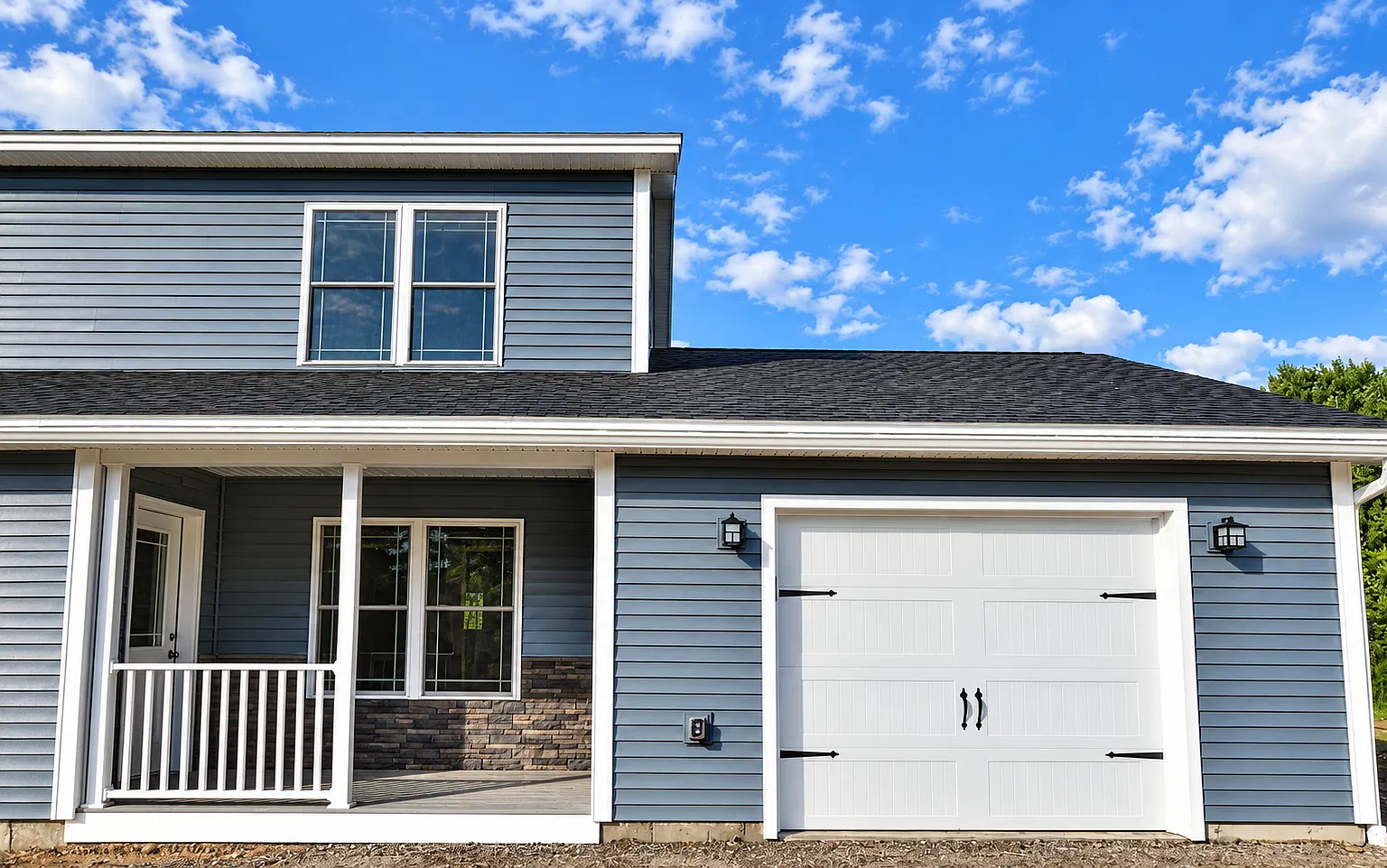 3 bed, 1.5 bath, 1544 sqft, $2,100 — Photo 1