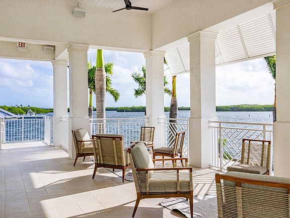 3rd image of 48 Largo Ave