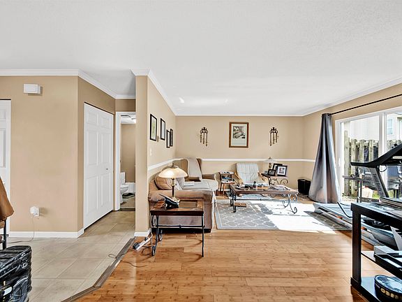 5th image of 32550 Maclure Rd #195