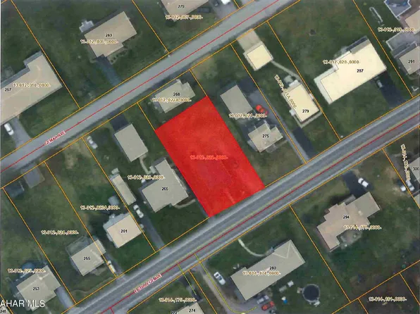 269 E College Ave, Pleasant Gap, PA 16823
