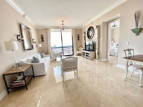 4th image of 701 S Olive Avenue #2016