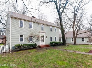 920 Doral Dr, Bartlett, IL 60103