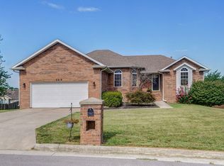 2818 W Saratoga, Ozark, MO 65721