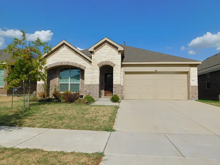 3500 Kingsview Dr — Photo 1