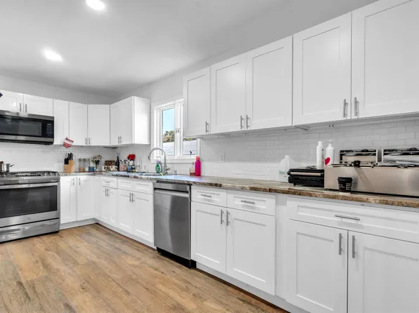 76 West 25th Street image 6 of 21