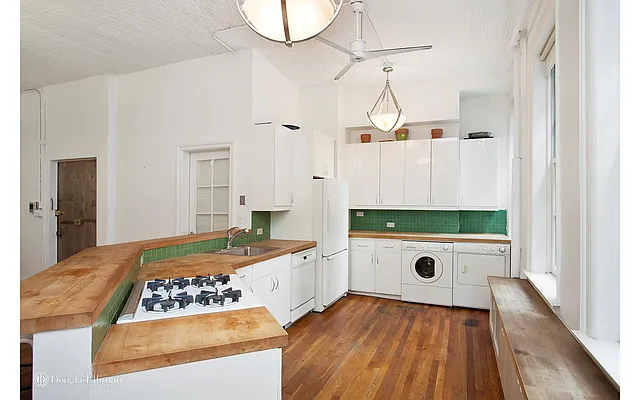 Rented by Douglas Elliman | media 10