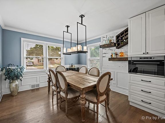 2nd image of 5024 N Natoma Ave