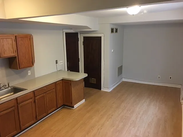 350 Logan St SE #1 — Photo 2