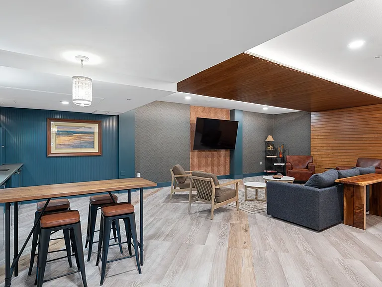 Bentley House — Photo 11