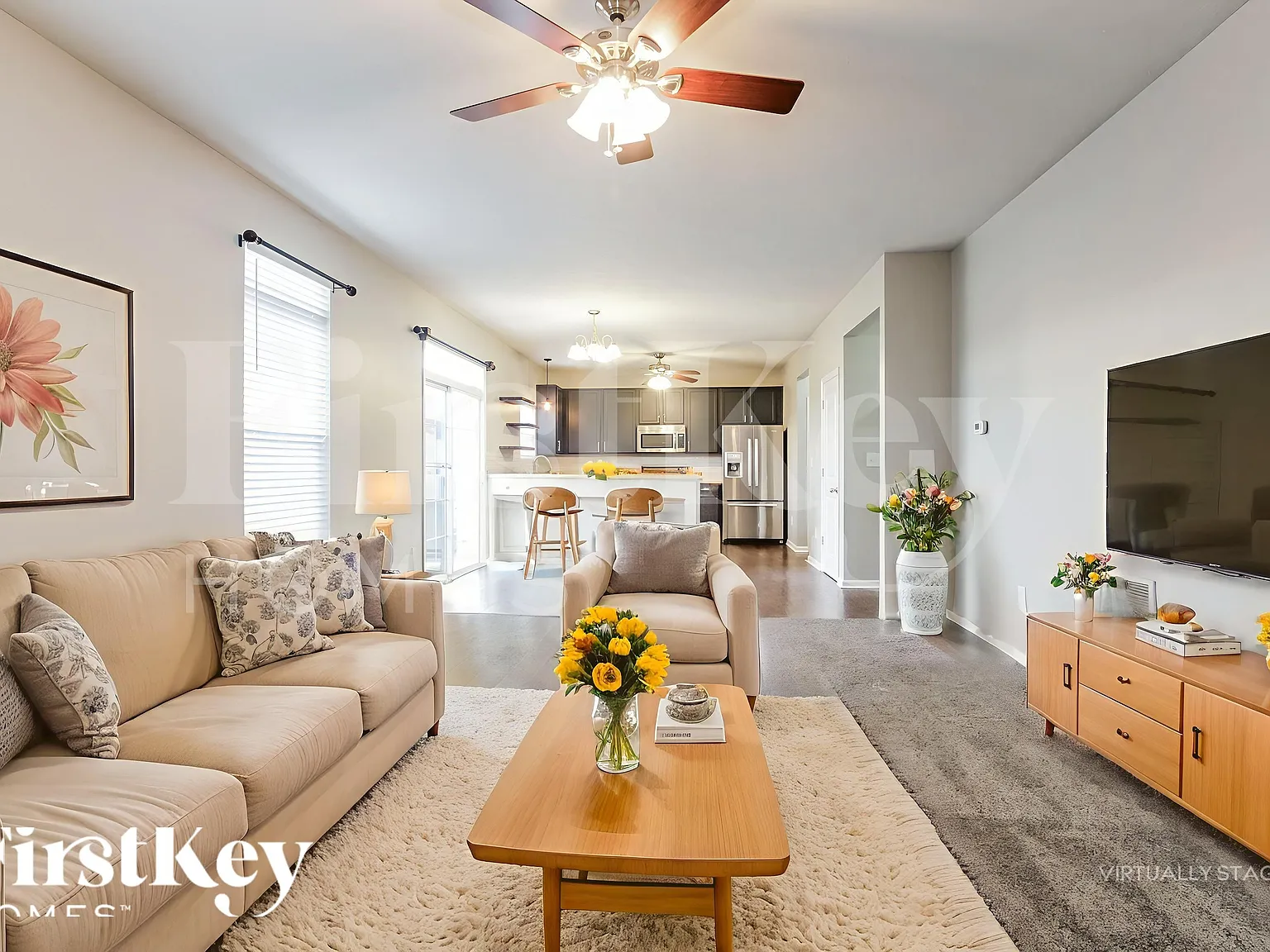 3 bed, 2.5 bath, 3240 sqft, $2,450 — Photo 4