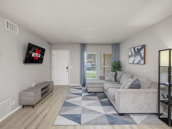 5727 Valley Point