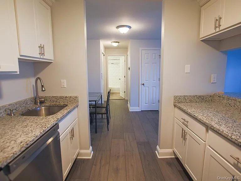 226 Concord Ln — Photo 16
