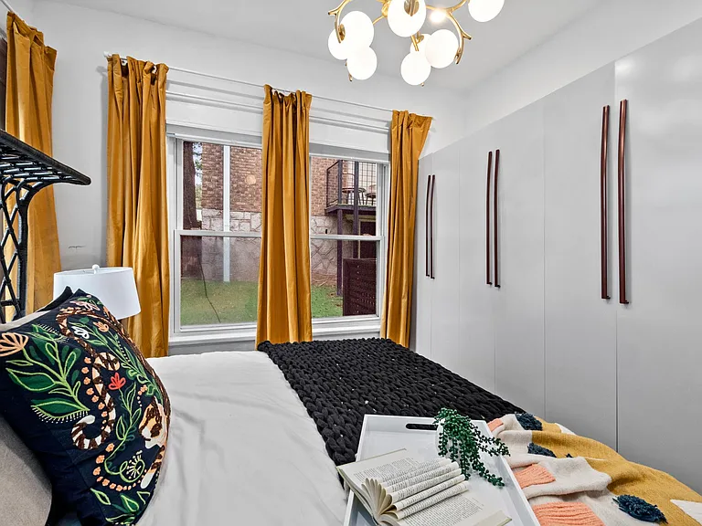 1187 Mansfield Ave NE #1 — Photo 16
