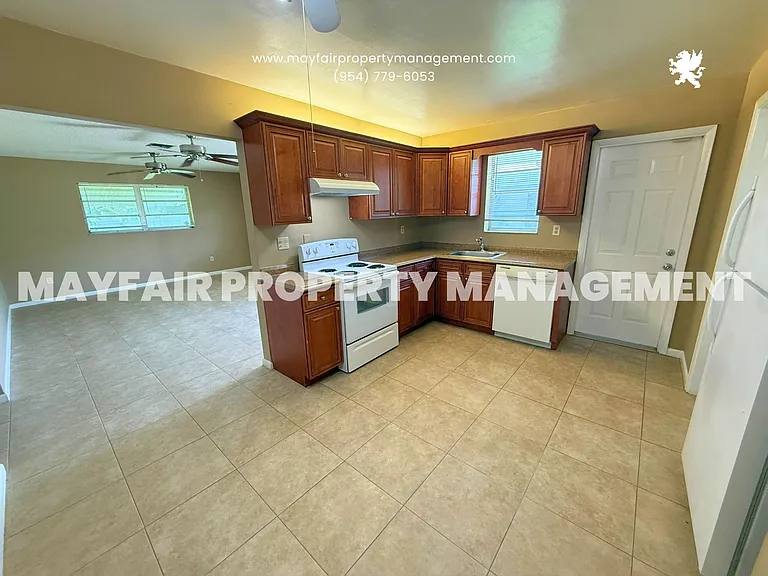 5630 Grant St #2 — Photo 4