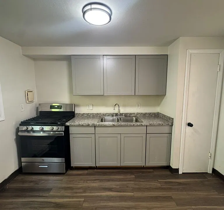148 Ballantyne Rd #3