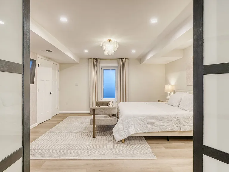 5811 Johnson Ave — Photo 26