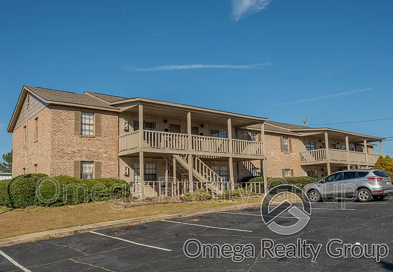 Lakeridge Apartments — Photo 4