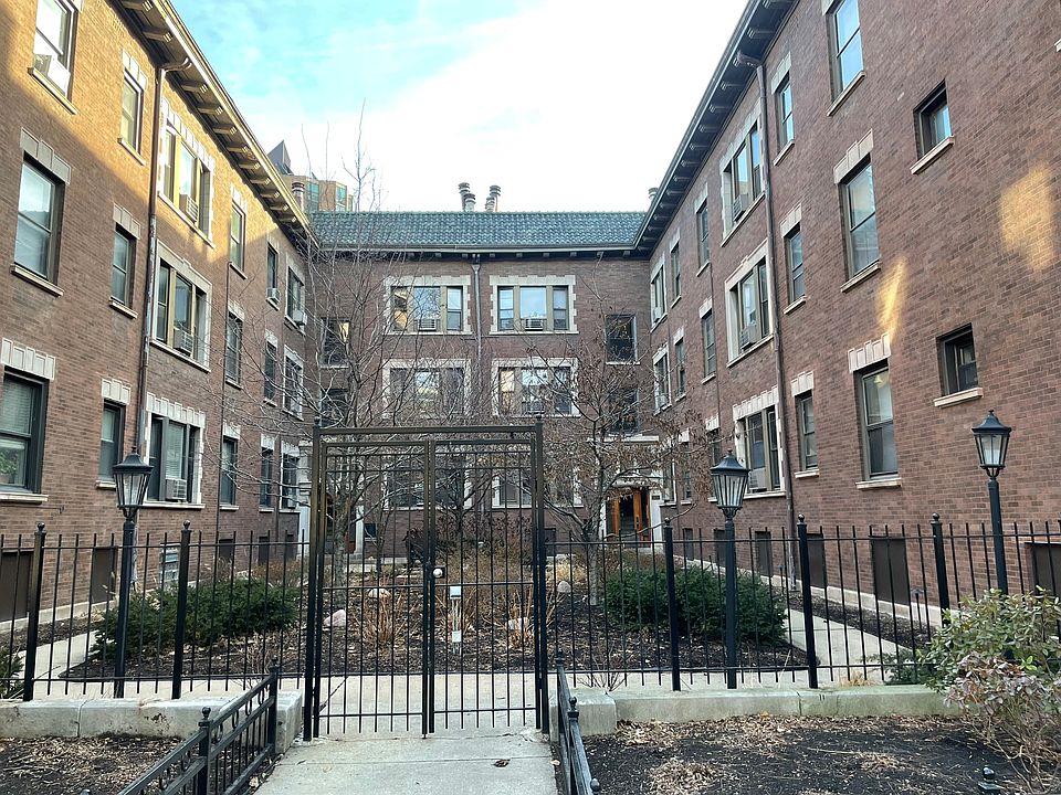 1st image of 3741 N Pine Grove Ave #3