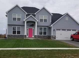24981 Saddle Horn Dr, Perrysburg, OH 43551