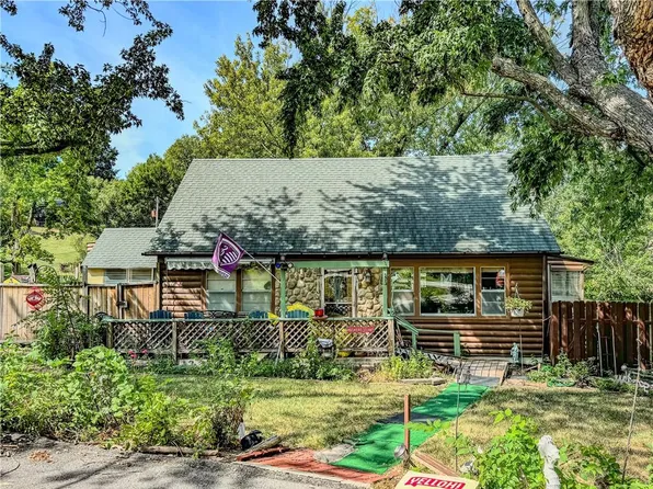 1730 S 49th St, Kansas City, KS 66106