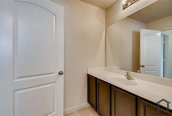 153 Ryan St — Photo 20