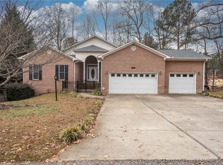 367 Conifer Dr, Fayetteville, NC 28314