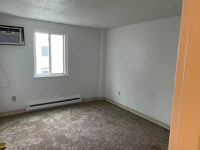 2 bed, $950 — Photo 4