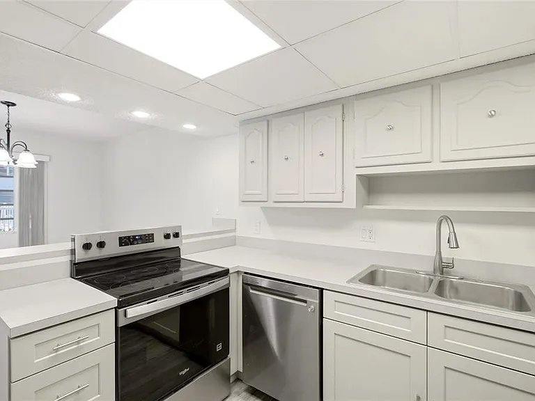 22333 Edgewater Dr #C2 — Photo 12