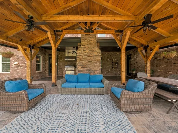 2818 Roddy Bridge Rd, Thompsons Station, TN 37179