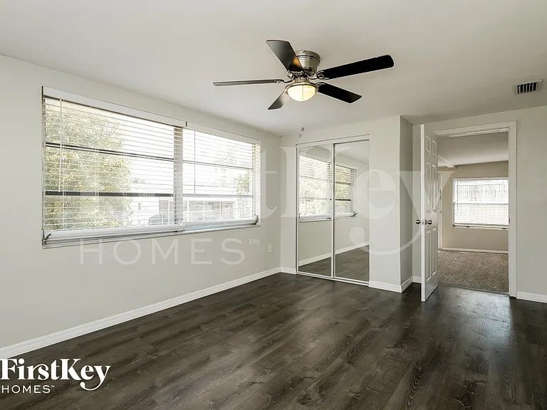 7424 Neva Ln — Photo 6