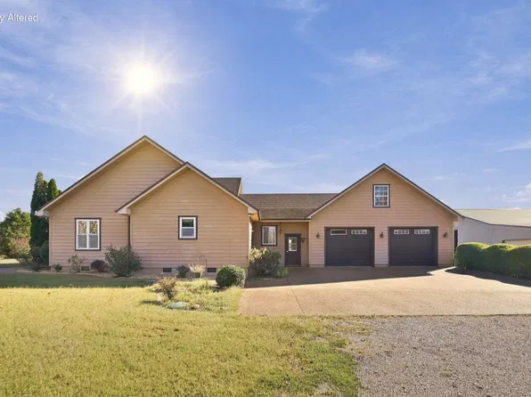 963 Millers Chapel Rd, Mayfield, KY 42066