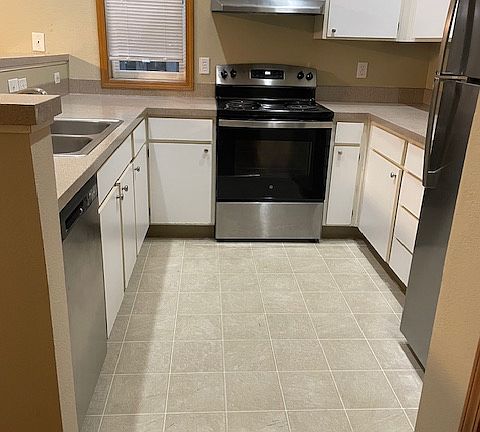 Updated Appliances in stainless steel package