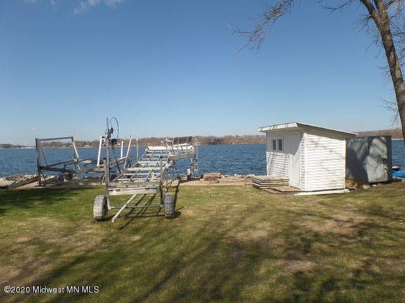 3rd image of 43927 E Paul Lake Dr