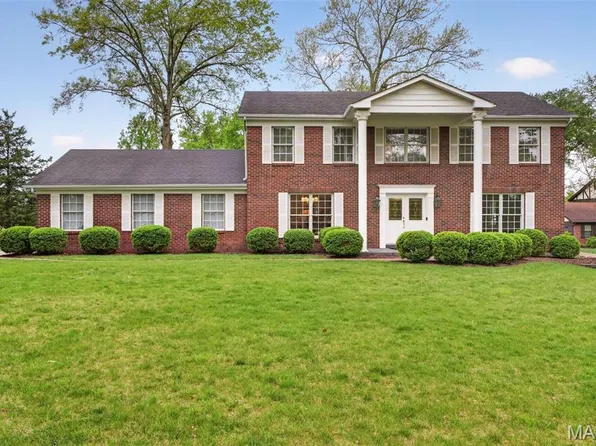 1645 Mason Knoll Rd, Saint Louis, MO 63131