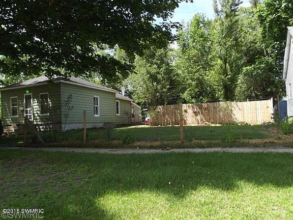 5th image of 303 E Melendy St