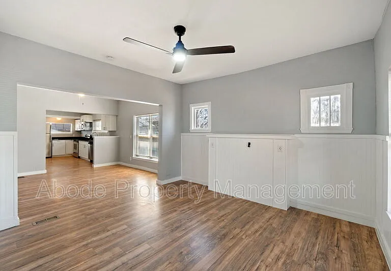 126 S Lincoln Ave #1 — Photo 1