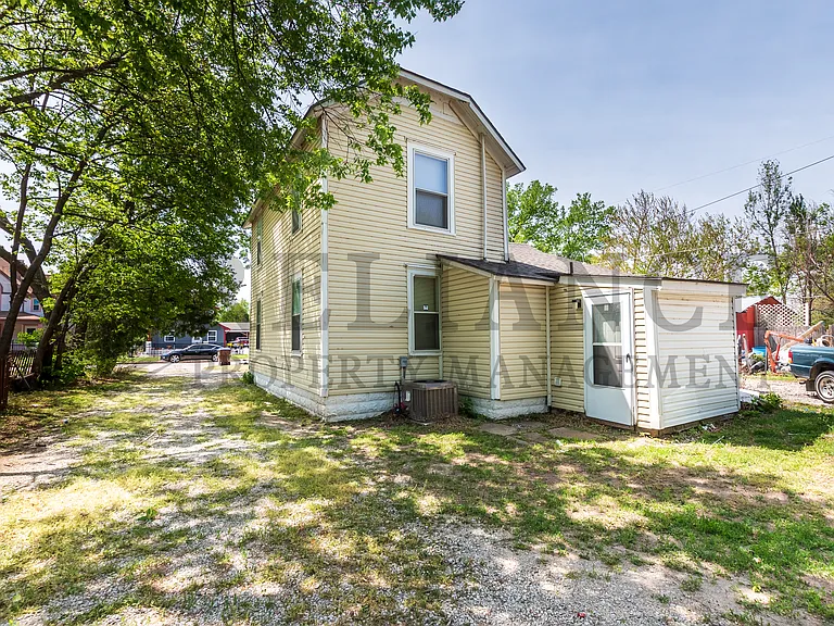 826 W Mentor Ave — Photo 18