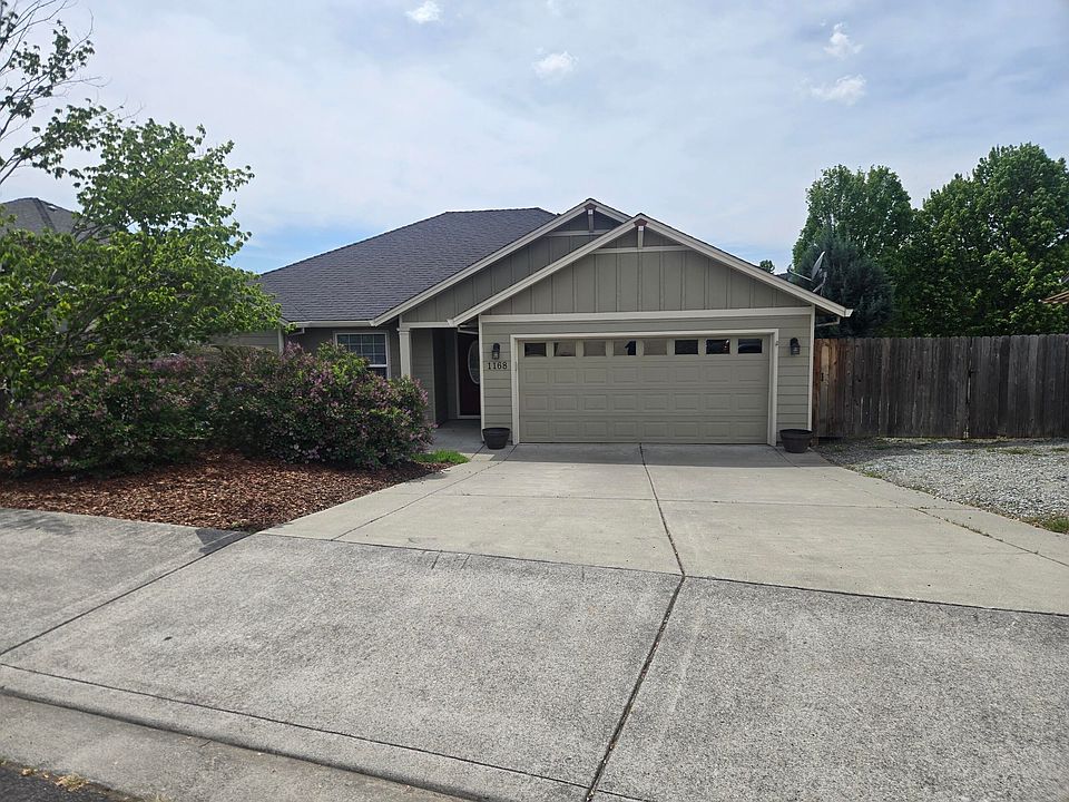 1st image of 1168 Highlands Dr