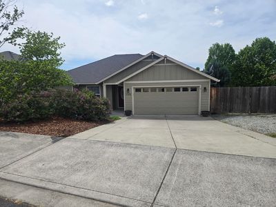 1168 Highlands Dr, Eagle Pt, OR, 97524
