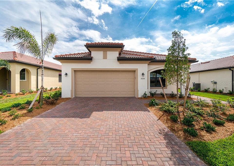 1st image of 10205 Fiddlewood Dr