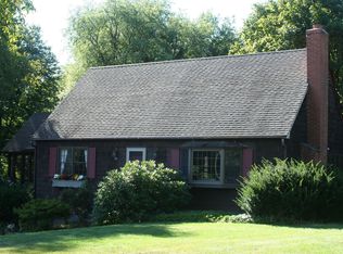 51 East St, Granby, CT 06035