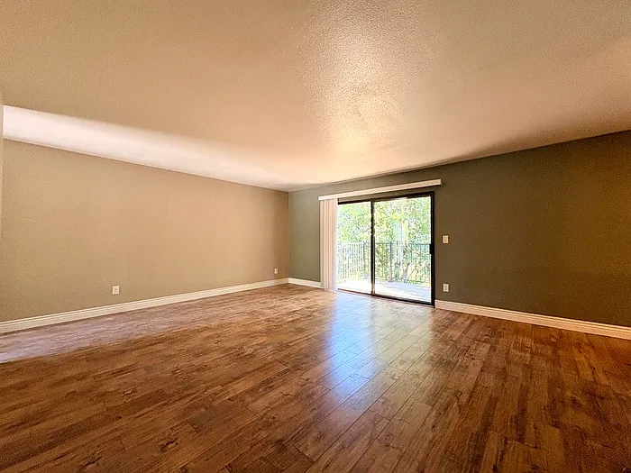 202 Pine St — Photo 6